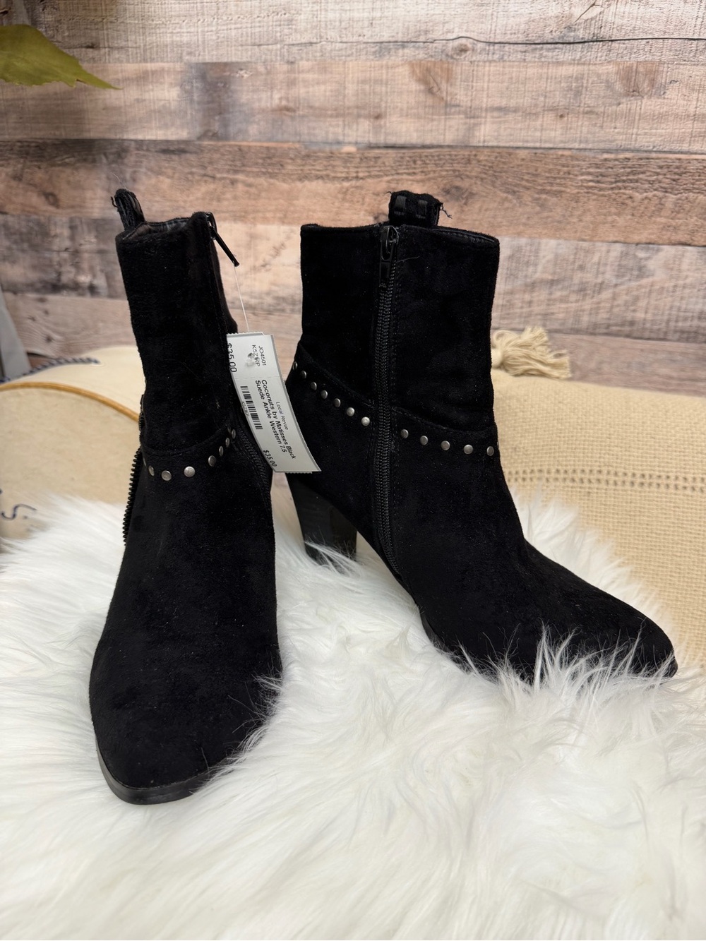 Coconuts By Matisses Black Suede Ankle Western 7.5